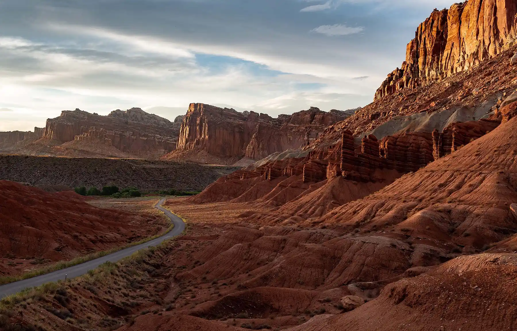shutterstock_2242422709 dark sky national parks